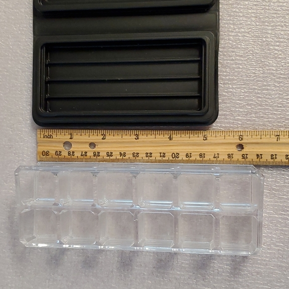 AVON bundle lipstick case Snowman Petite acrylic lipstick holder Vintage disc. - Picture 8 of 9